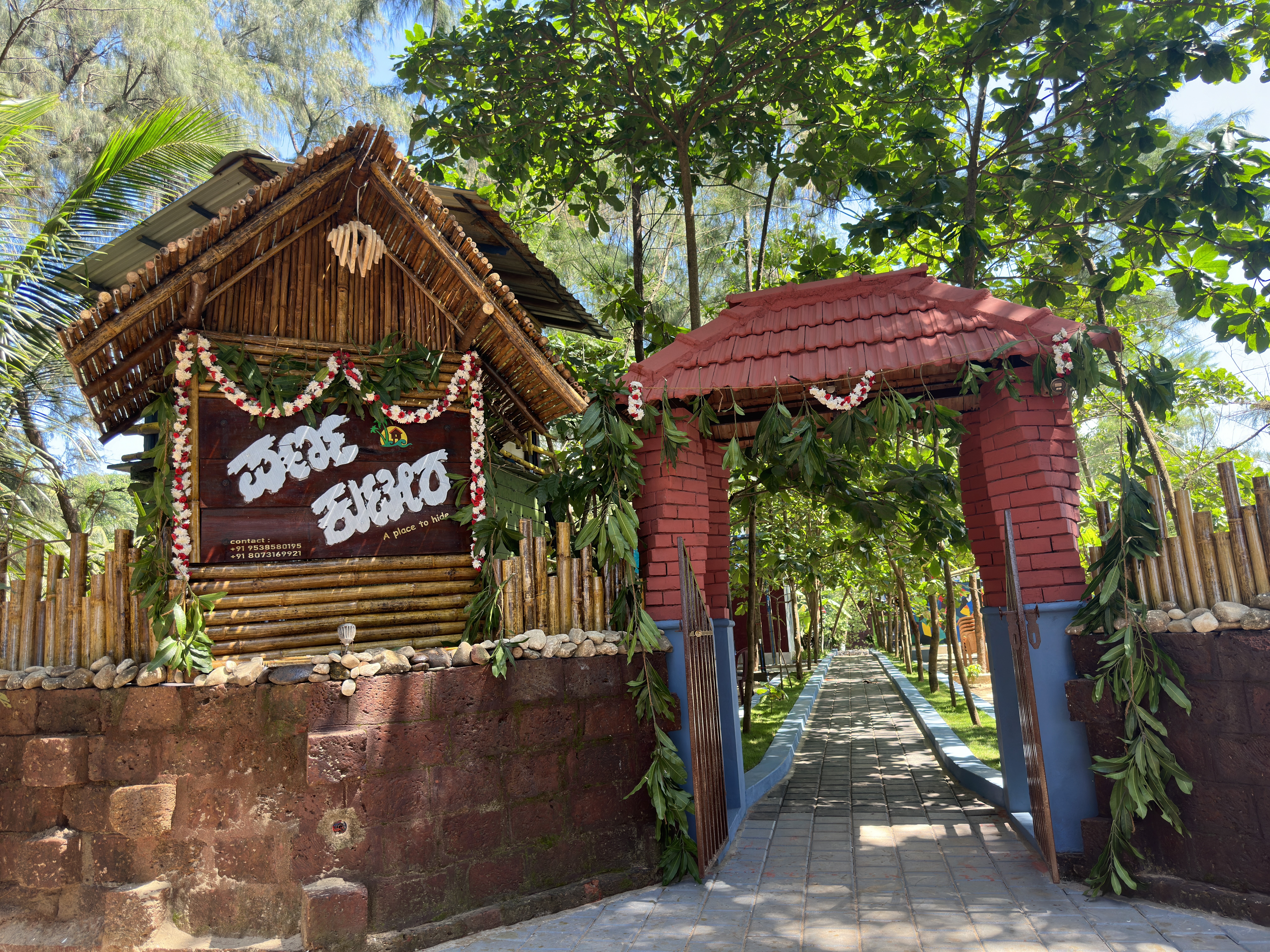 Parna Kuteera Beach Resort